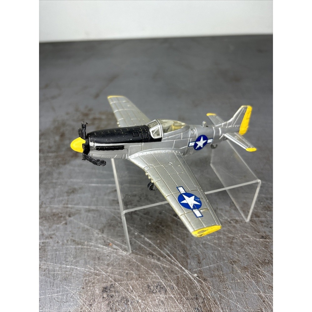 1997 Galoob Vintage Battle Squads WWII P-51 Mustang Fighter Needs New Propeller